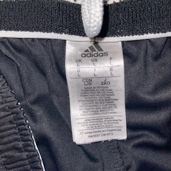 Black Adidas Basketball Shorts Size L - Picture 2 of 2